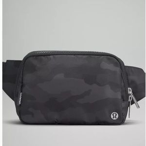 Lululemon Large Everywhere Belt Bag Heritage 365 Camo 2L